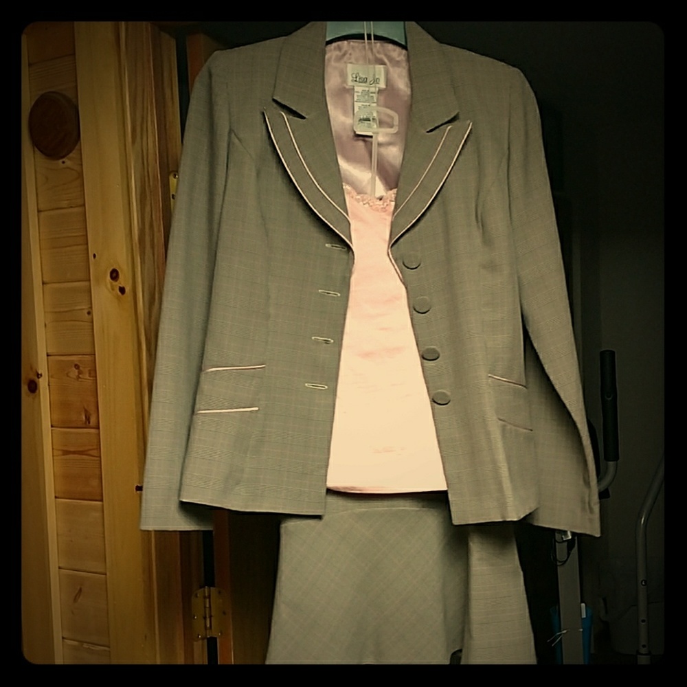 Dress Suit